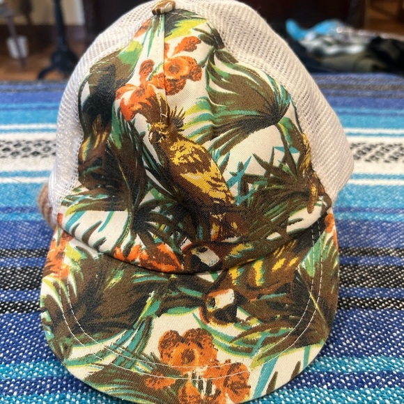 VINTAGE Tropical SnapBack - Picture 1 of 5